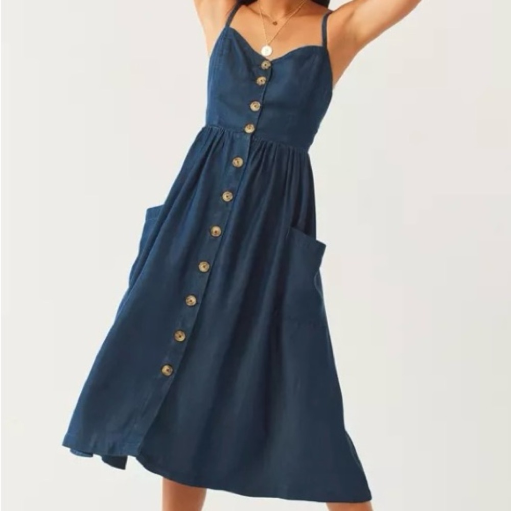 Vintage Denim Style Button-Down Women's Dress - Picture 3 of 10